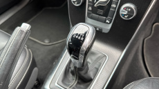 Volvo V40 T2 [122] R DESIGN Edition 5dr Petrol Hatchback